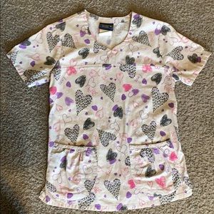 NWOT Sanibel scrub top w/cinched waist(runs large)